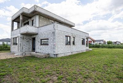 Vilă spațioasă cu 6 camere - Via Carmina, Arad. Preț redus 199.000 EUR - 2