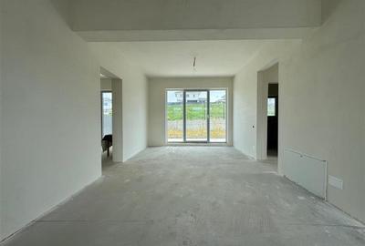 Duplex cu 4 camere cu Canalizare în Chinteni - 20