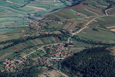 Casă cu 3 camere în Ocișor - 4
