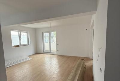 Apartament 3 camere LA PARTER - cu terasa, balcon ?i curte privata - 3