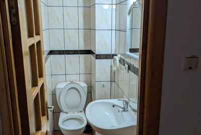 Apartament cu 3 camere semidecomandat în Central - 5