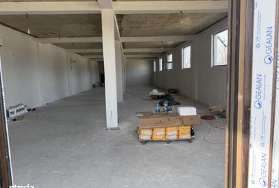 Spațiu comercial, de 310 mp, în Progresu - 4