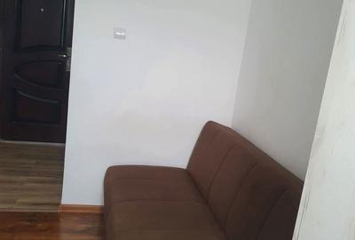 Inchiriez garsoniera zona vest cu baie - 3