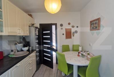 Casa moderna, singur in curte, lux, 4 camere, garaj, luminoasa - 9