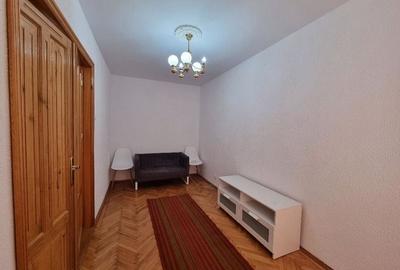 Apartament 4 camere, Târgu Jiu – strada General Christian Tell - 2