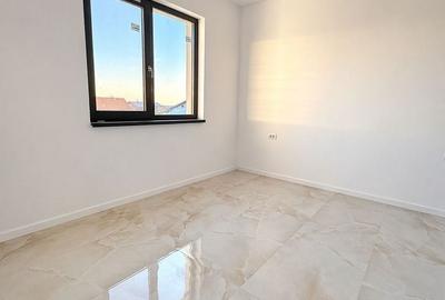 Apartament cu 3 camere semidecomandat, mobilat în Moșnița Nouă - 2