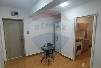 De inchiriat apartament 3 camere spatios etaj 1 Splaiul C... - 1