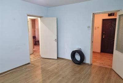 Apartament cu 2 camere decomandat în Vest - 1