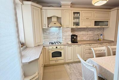 Apartament cu 3 camere decomandat în Central - 3