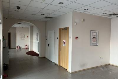 Inchiriez spatii comerciale intre 90 - 500 mp, Pietonal-fostul BRD - 7