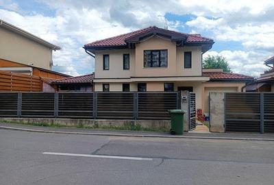 Casă cu Teren 340 Mp în Central - 3