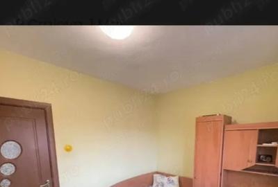 Apartament cu 3 camere decomandat în 1 Mai - 2