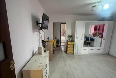 UMT - MUZEUL SATULUI - 3 CAM - ETJ.3 - 2 BAI - 2 BALCOANE - UMT - MUZEUL SATULUI - 3 CAM - ETJ.3 - 2 BAI - 2 BALCOANE - - 3