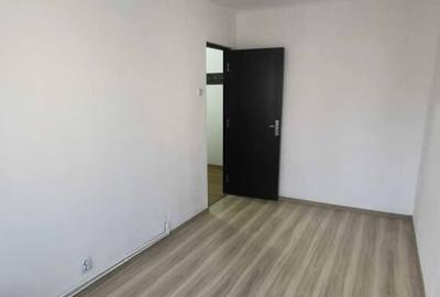 Apartament 2 camere, decomandat - zona Astra - 3
