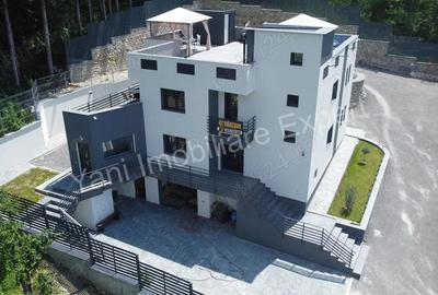 Casă cu 6 camere cu Teren 982 Mp în Central - 2