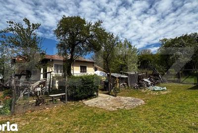 Casă cu 3 camere cu Teren 4200 Mp în Melinești - 1