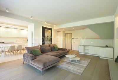 Apartament superb cu gradina | 2 garaje - 2
