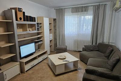 Inchiriez apartanent 2 camere decomandat,utilat,vis-a-vis de Megamall,sector 2,Aleea Hobi?a,parter - 2