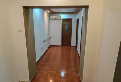 Apartament cu 3 camere decomandat în Nord - 4