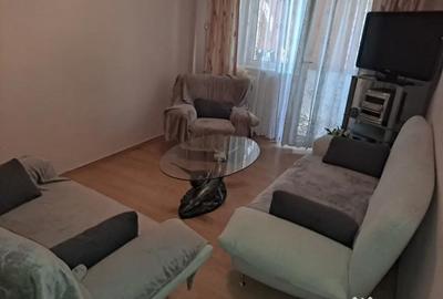 Apartament cu 3 camere semidecomandat în Tomis Nord - 9