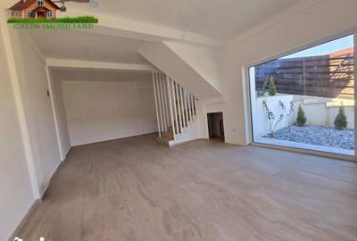 Casă cu 4 camere cu Teren 300 Mp în Ciurea - 1