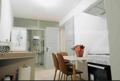 Apartament cu 2 camere decomandat, mobilat în Schei
