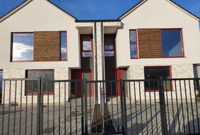 Casa tip duplex in sat Gheorghieni, proiect deosebit, constructie de calitate - 2