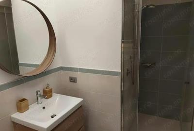 Garsonieră decomandată în P-ța Universității - 3