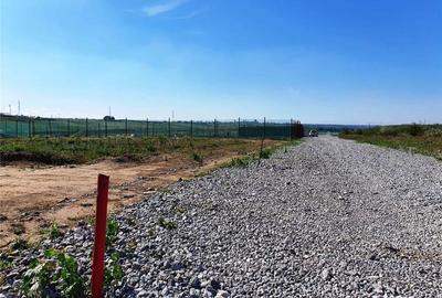 Teren de 873 mp, în Vânători - 1