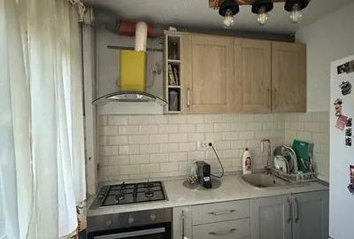 Apartament 2 camere Badea Cartan decomandat amenajat centrala proprie - 1