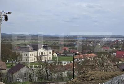 Casă cu 2 camere cu Teren 1938 Mp în Central - 2