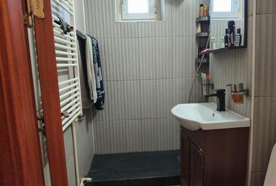 Apartament cu 4 camere decomandat în Viziru 3 - 12