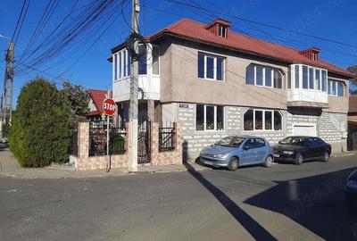 Exclusivitate!!! Navodari, vand Casa P+1etaj zona centru - 2