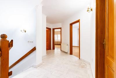 Spatiu comercial / birouri - Bulevardul Pipera, 71 mp utili, Mansarda - 4