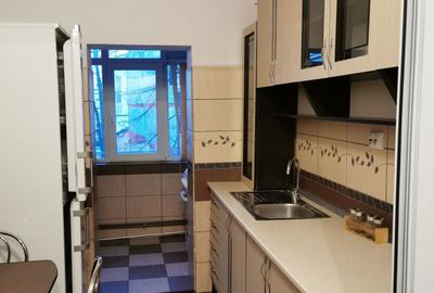 Apartament cu 2 camere decomandat în Central - 1
