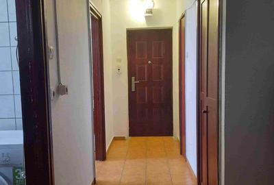 Apartament cu 2 camere decomandate, etaj 3 , Terezian - 4
