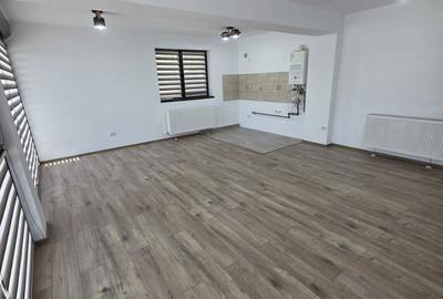 Garsonieră în Platoul Izvor - 2