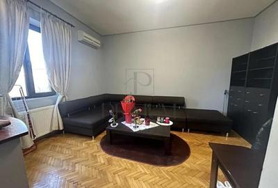 SEMICENTRAL - 2 Camere - Centrala proprie - Locatie excelent