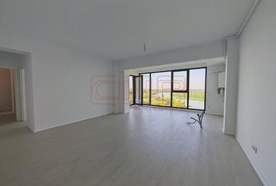Apartament cu 3 camere semidecomandat în Băneasa