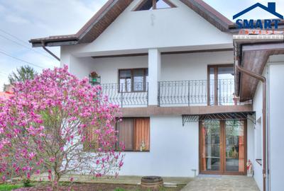 Casă cu 5 camere cu Teren 575 Mp în Central