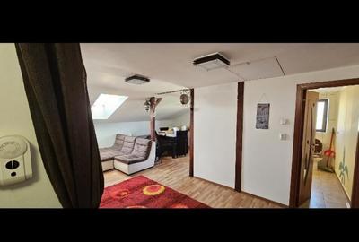 Apartament cu 3 Camere Decomandate Zona Obcini - 3