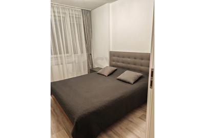 Apartament cu 2 camere semidecomandat, mobilat în P-ța Unirii - 14