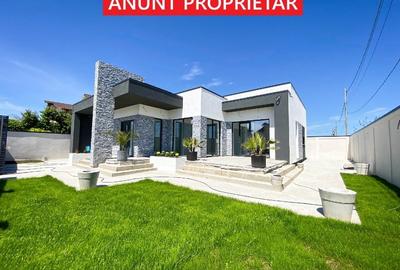 Casa la sol cu Panouri Solare Finisaje premium Predare la alb Constructie 2025