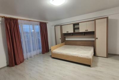 Garsonieră decomandată în Runcu - 1