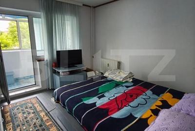 Apartament cu 3 camere decomandat în Rovine - 2
