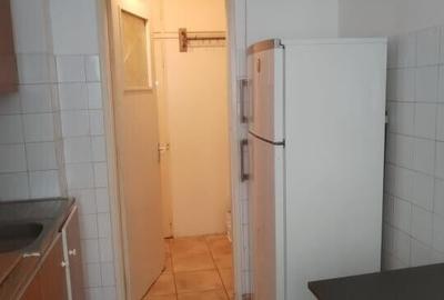 Apartament cu 3 camere semidecomandat în Baba Novac