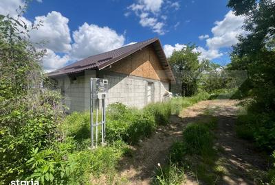 Casă cu 4 camere cu Teren 500 Mp în Bucovăț