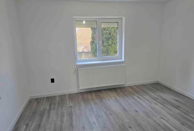 Apartament cu 3 camere decomandat în Aurel Vlaicu - 3