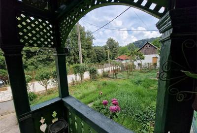 Bocsa, Casa Cocheta de Vacanta cu Teren. - 3