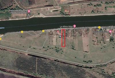 Teren de 3675 mp, în Vulturu - 3